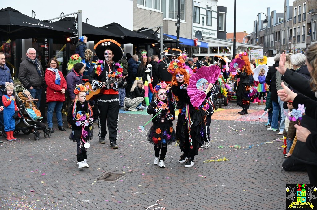 ../Images/Kinderoptocht 2025 077.jpg